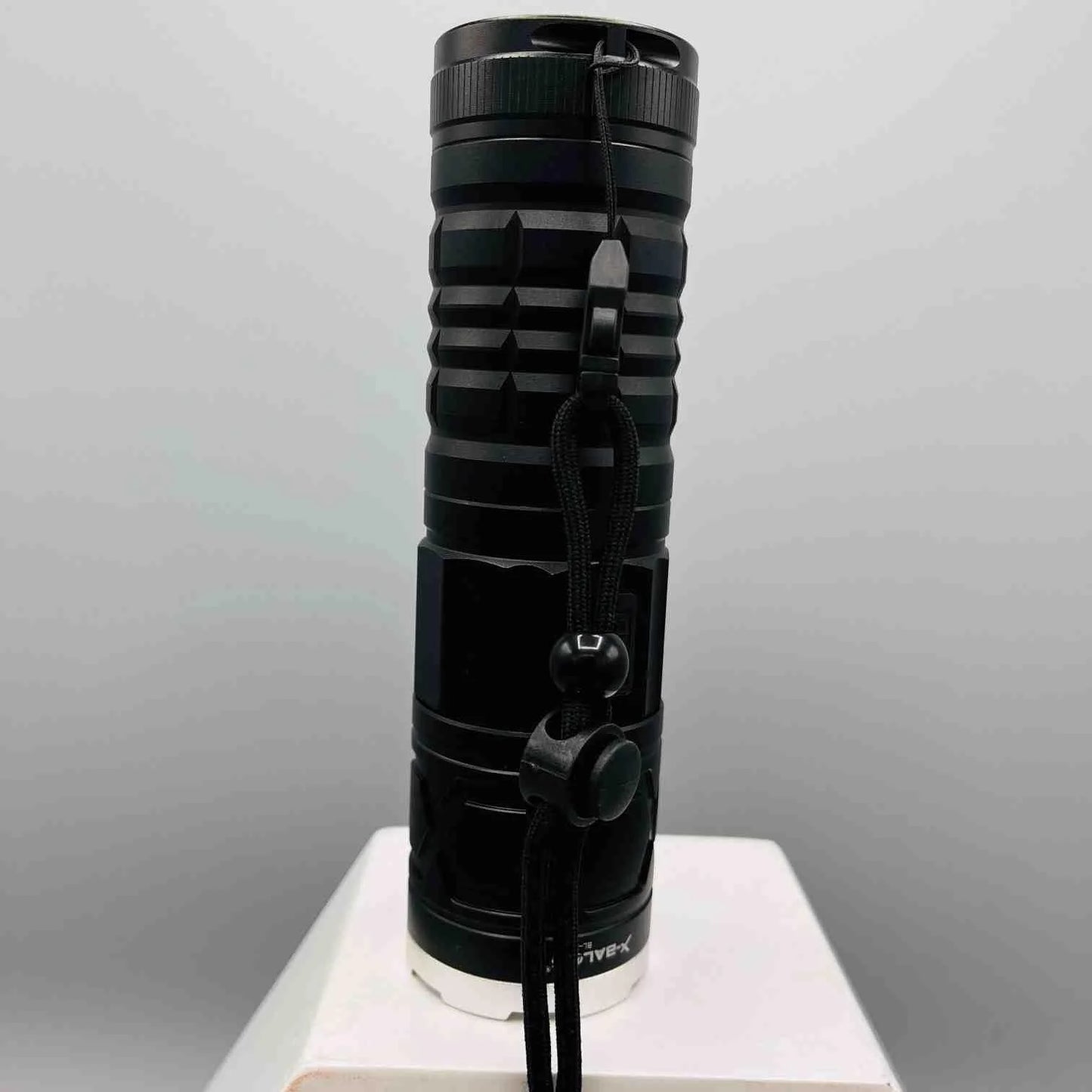 P90 Zoom Tactics Torch | P90 Super Bright Flashlight - khan American Tools