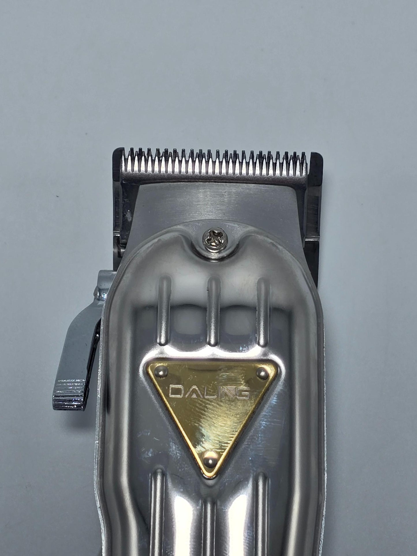 #electrictrimmer #trimmer #trimmers #mensstyle #streetstyle #mensfashiontrends #mensfashionaccessories #menstrimmer #cuttingmachine #hairremoval #electricshaver #shaver #mitrimmer