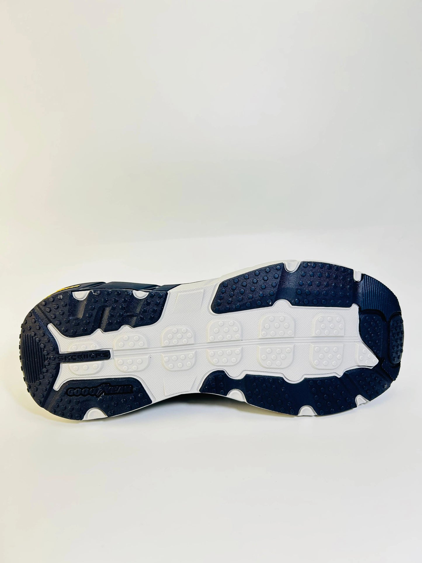 Skechers Ultra Go Running Shoes For Men - khan American Tools
