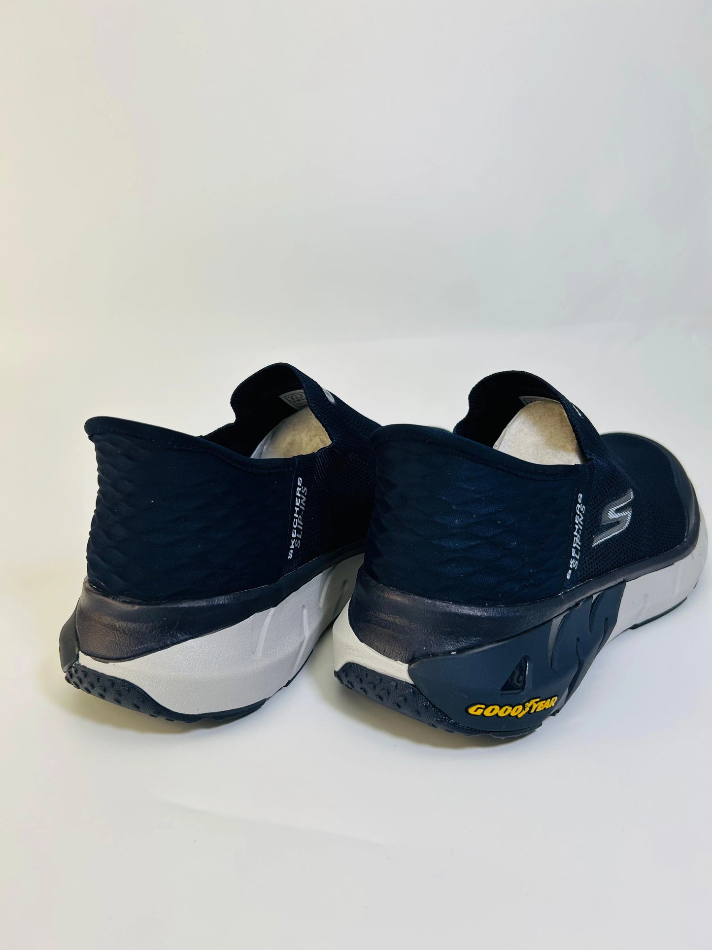 Skechers Ultra Go Running Shoes For Men - khan American Tools