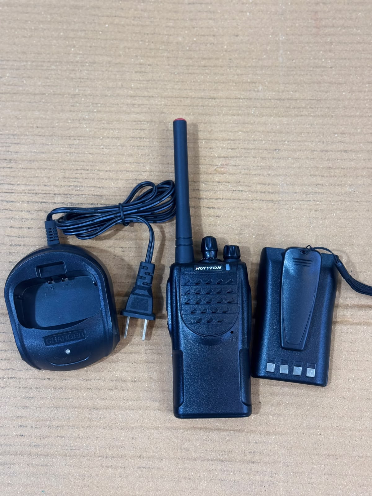 HUITON YT-60 Rechargeable Two-Way Walkie Talkie