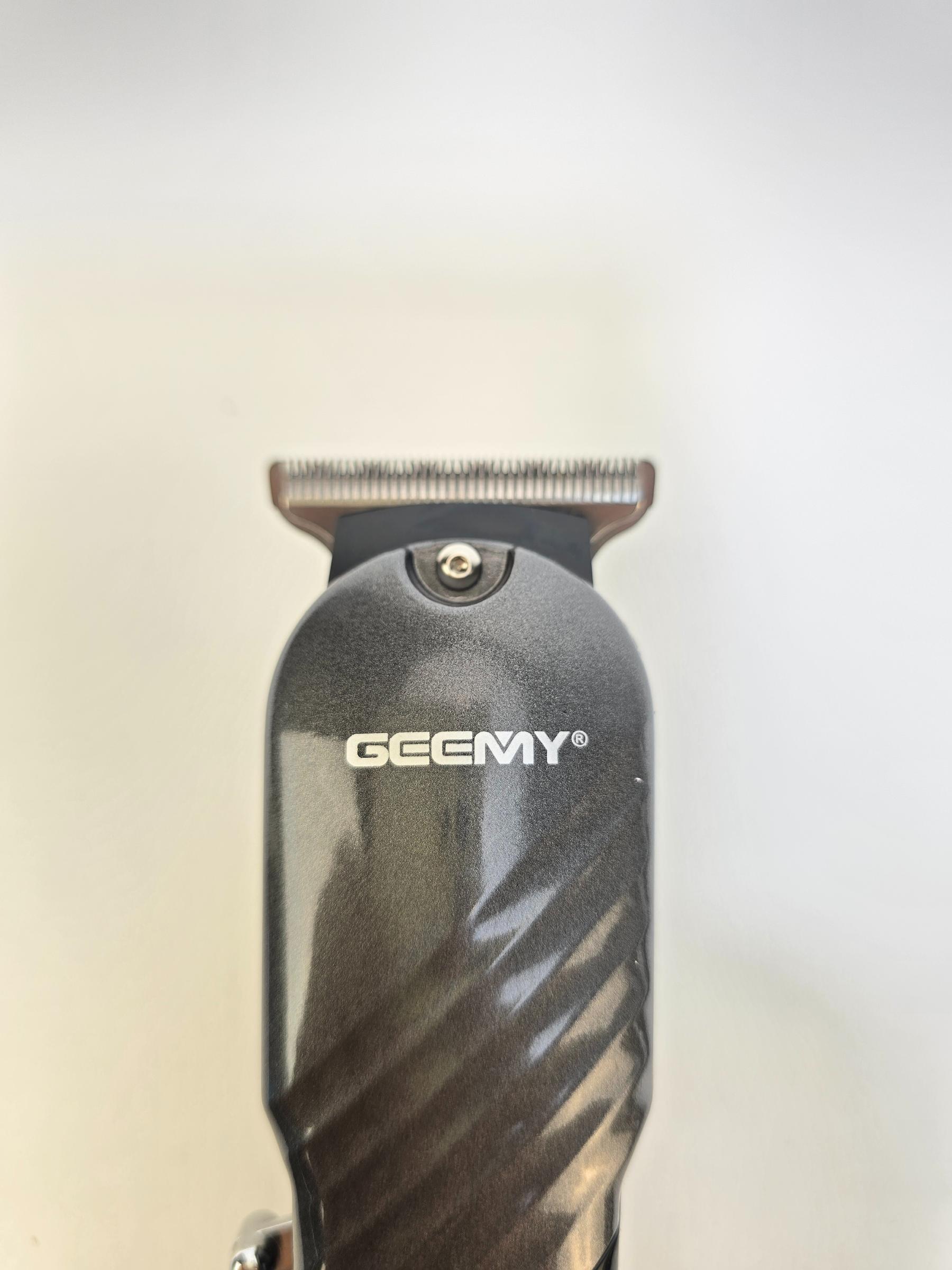 Geemy GM-6717 Hair Trimmer | Hair Trimmer With 600mAh Power Battery - khan American Tools