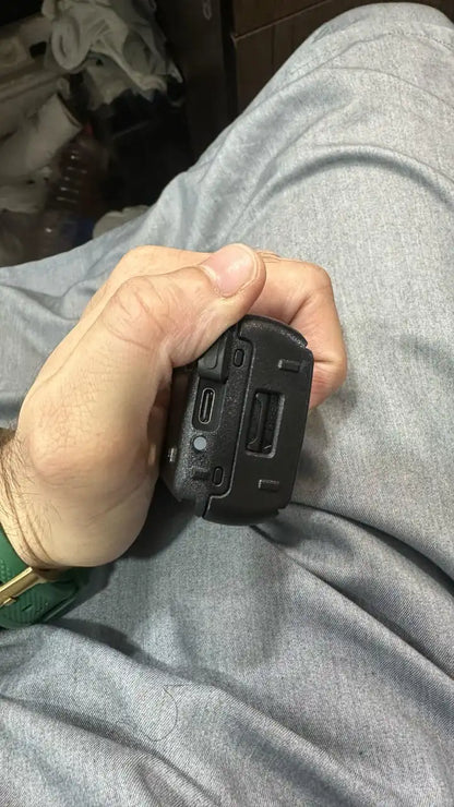 c type charging port 
