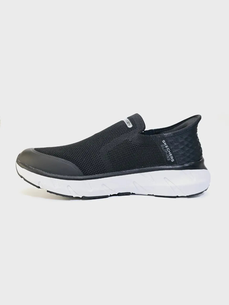 Skechers D'Lux Walker Slip In Black Color For Men - khan American Tools