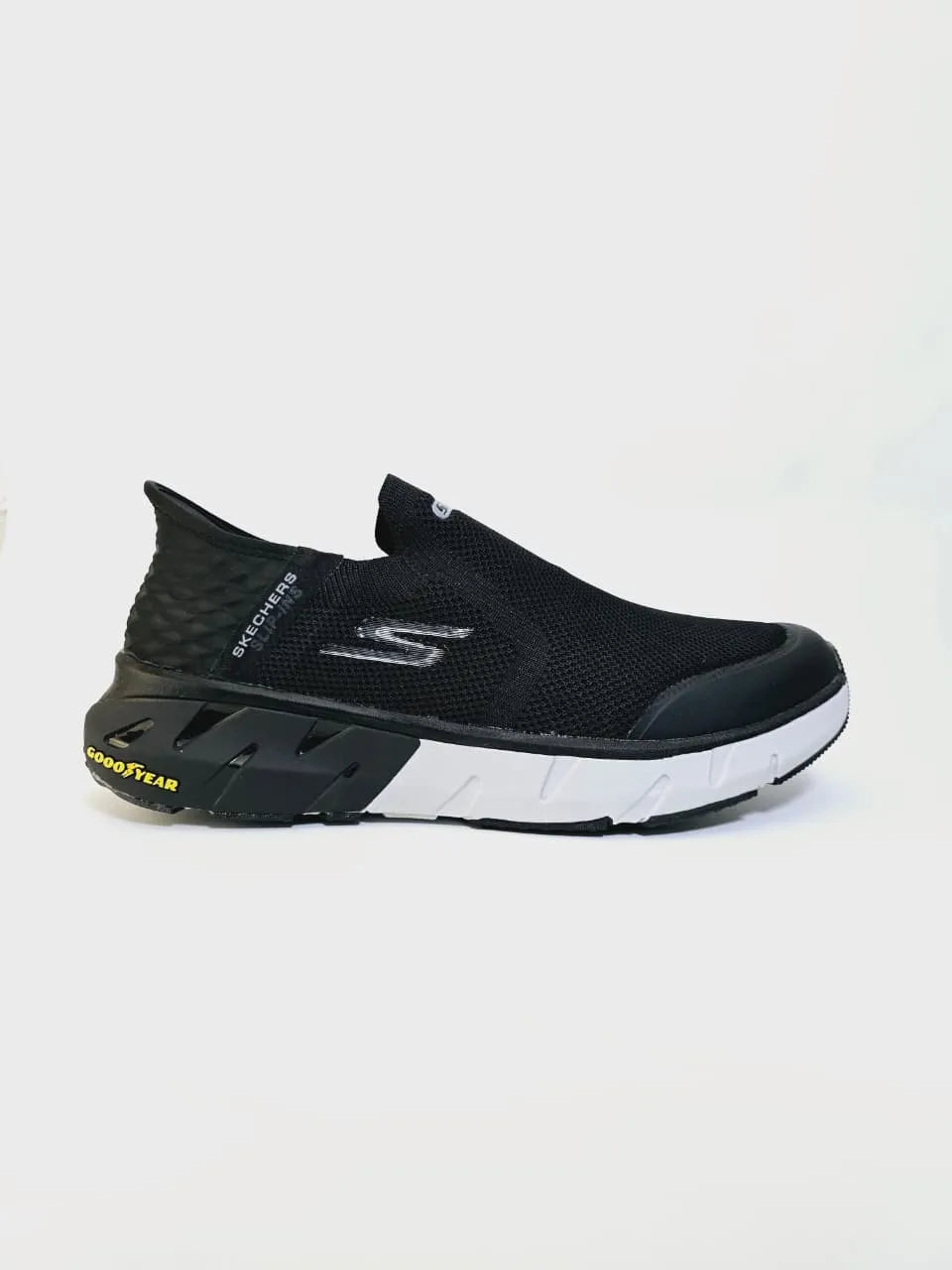 Skechers D'Lux Walker Slip In Black Color For Men - khan American Tools