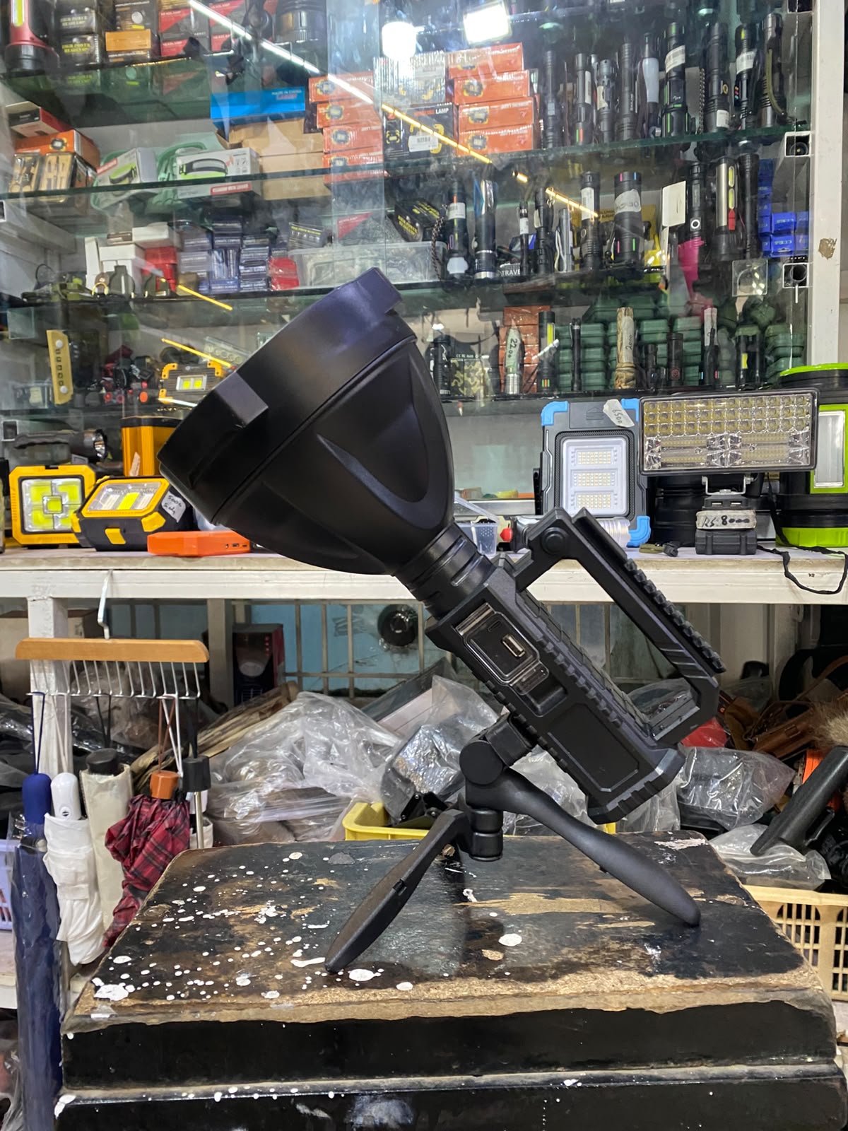 W5120 Rechargeable LED Spotlight Flashlight with Tripod & Power Bank